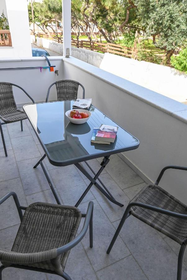 Nissea Apartments Naxos City エクステリア 写真